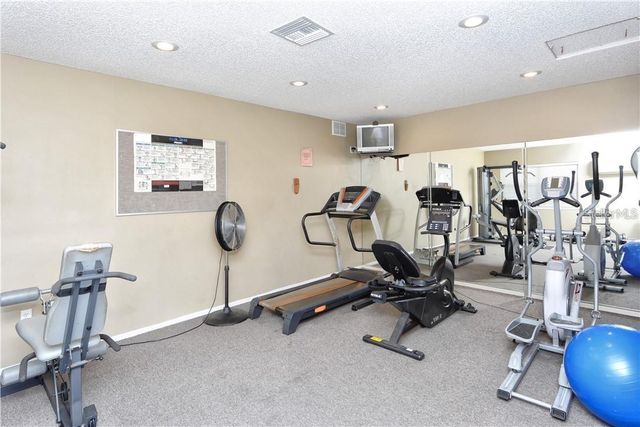 2121 WOOD STREET 201, Sarasota, FL 34237