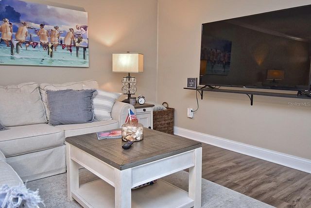 2121 WOOD STREET 201, Sarasota, FL 34237