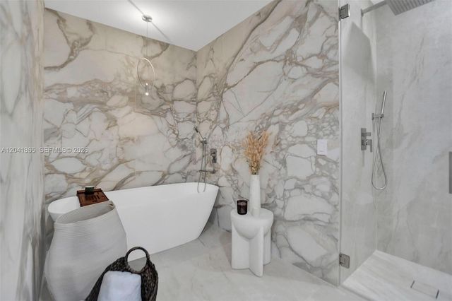 950 Brickell Bay Drive 5608, Miami, FL 33131