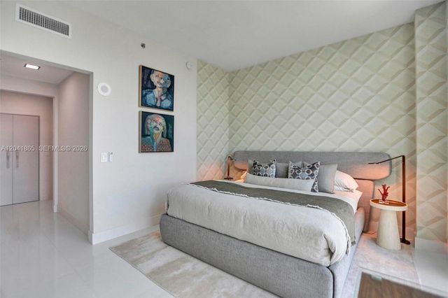 950 Brickell Bay Drive 5608, Miami, FL 33131