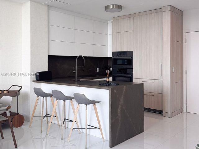 950 Brickell Bay Drive 5608, Miami, FL 33131
