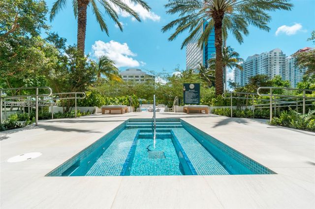 950 Brickell Bay Drive 5608, Miami, FL 33131