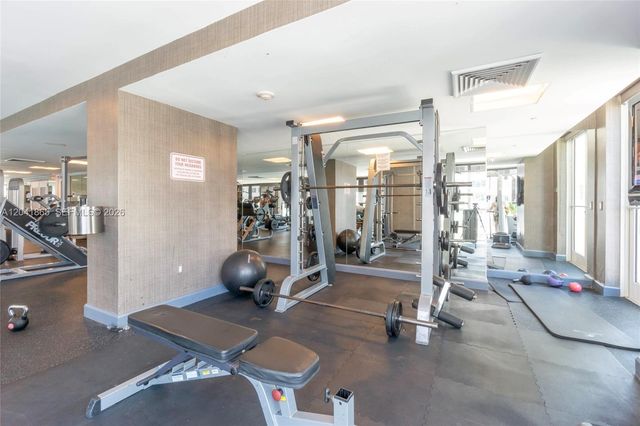 950 Brickell Bay Drive 5608, Miami, FL 33131