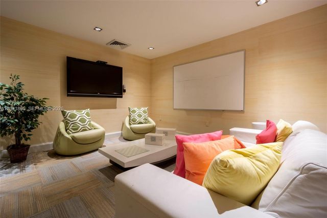 950 Brickell Bay Drive 5608, Miami, FL 33131