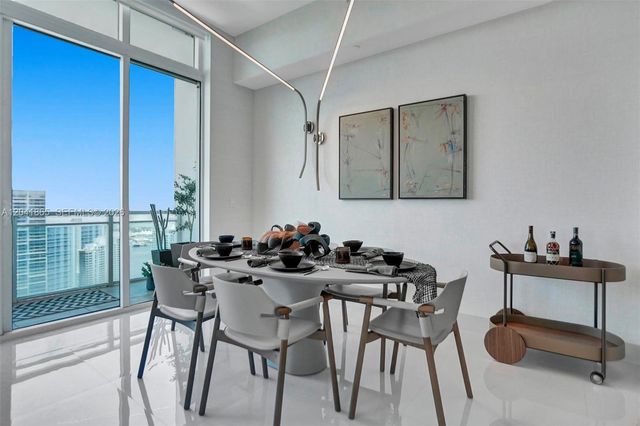 950 Brickell Bay Drive 5608, Miami, FL 33131