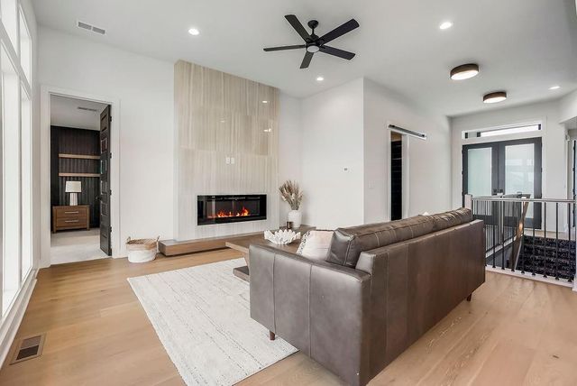 16655 S Marais Drive, Olathe, KS 66062