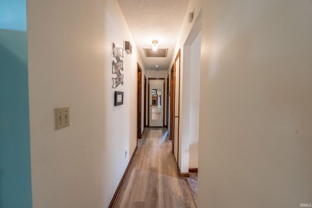 1069 Mitten Drive, Wabash, IN 46992