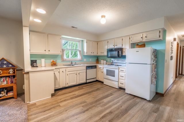 1069 Mitten Drive, Wabash, IN 46992