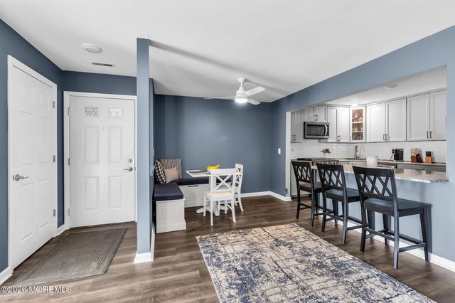 510 Harding Road 8, Freehold, NJ 07728