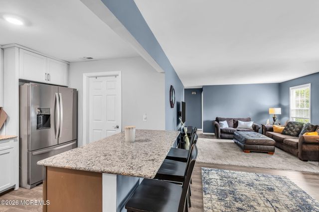 510 Harding Road 8, Freehold, NJ 07728
