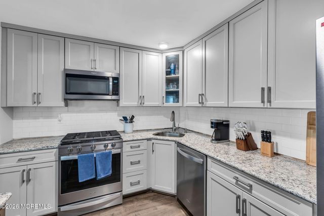 510 Harding Road 8, Freehold, NJ 07728
