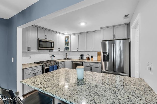 510 Harding Road 8, Freehold, NJ 07728