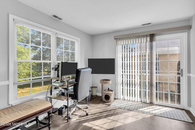 510 Harding Road 8, Freehold, NJ 07728