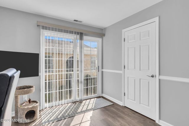 510 Harding Road 8, Freehold, NJ 07728