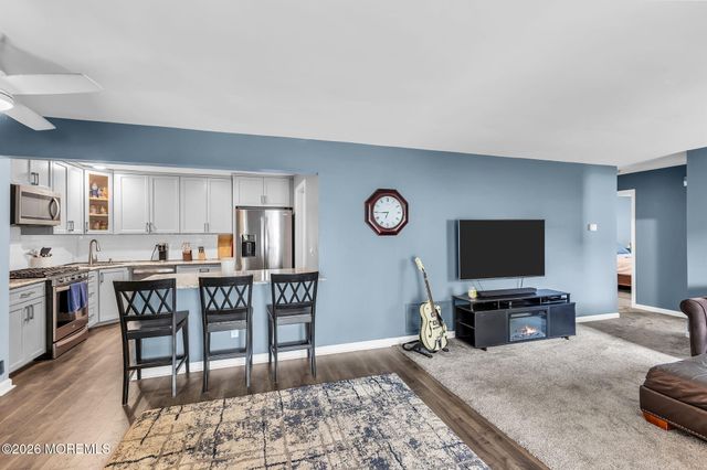 510 Harding Road 8, Freehold, NJ 07728