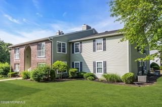 510 Harding Road 8, Freehold, NJ 07728