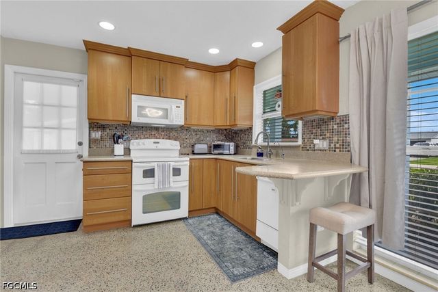 1442 Byron RD, Fort Myers, FL 33919