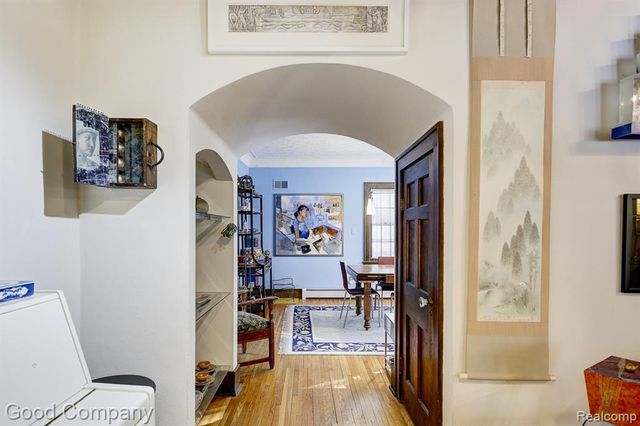 19 Oakdale Boulevard, Pleasant Ridge, MI 48069