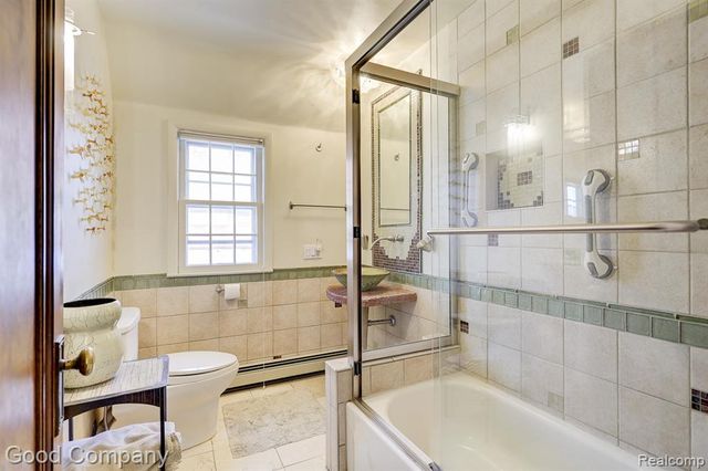 19 Oakdale Boulevard, Pleasant Ridge, MI 48069