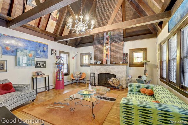 19 Oakdale Boulevard, Pleasant Ridge, MI 48069