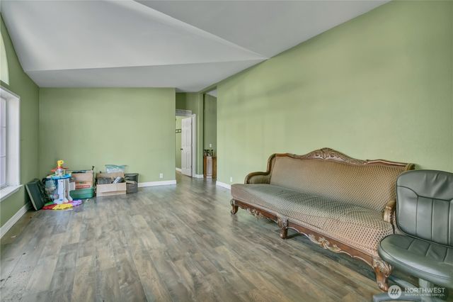 18501 Tapaderos Street Ct SE, Yelm, WA 98597