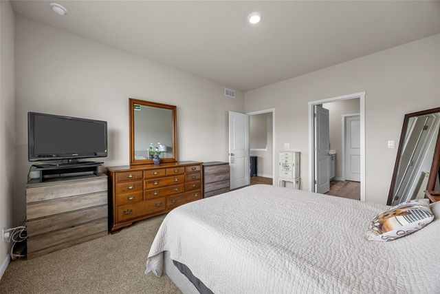 3381 Dreusicke Drive, Coralville, IA 52241