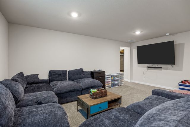 3381 Dreusicke Drive, Coralville, IA 52241