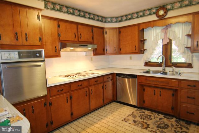 68 BALI HAI ROAD, Mechanicsburg, PA 17050