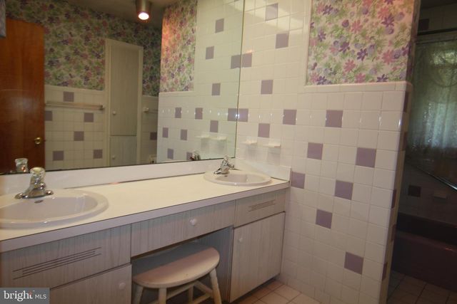 68 BALI HAI ROAD, Mechanicsburg, PA 17050