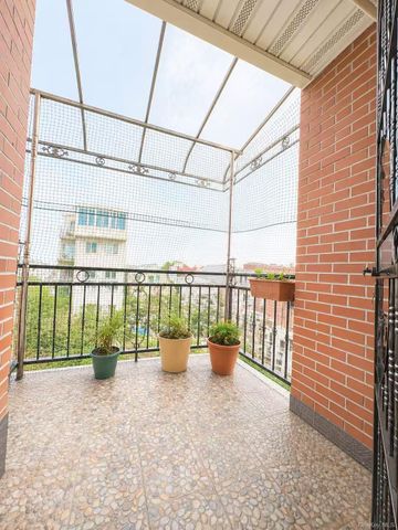 104-64 39th Avenue 4A, Corona, NY 11368