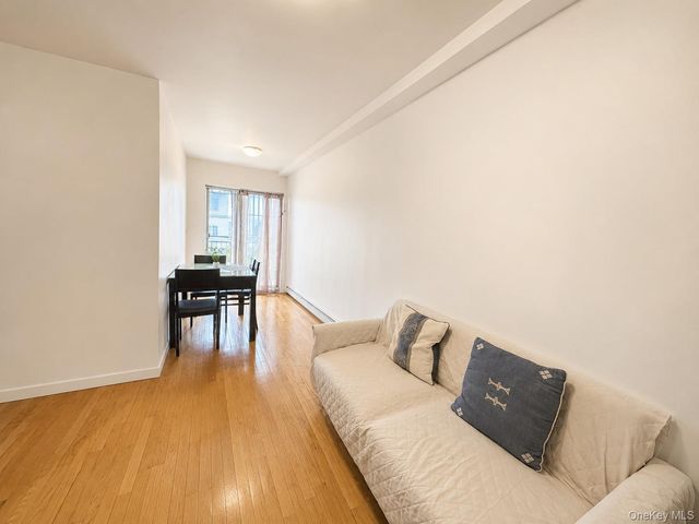 104-64 39th Avenue 4A, Corona, NY 11368