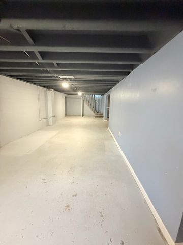 138 Greenfield Parkway, Des Moines, IA 50320