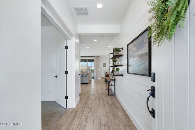 10022 E REVOLUTION Drive, Mesa, AZ 85212