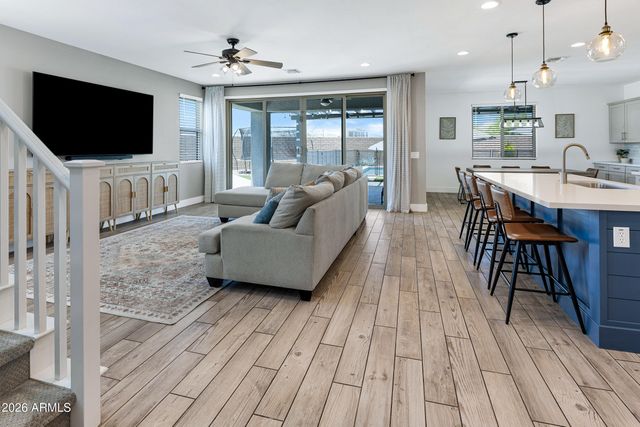 10022 E REVOLUTION Drive, Mesa, AZ 85212