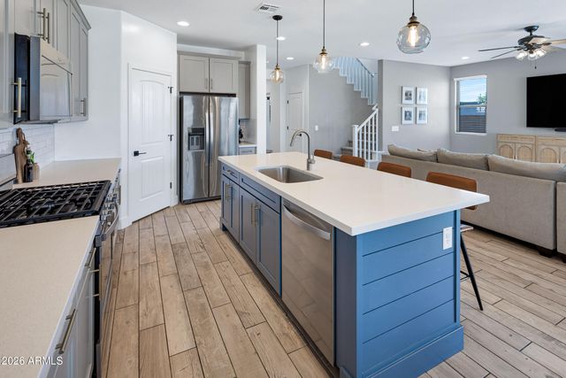 10022 E REVOLUTION Drive, Mesa, AZ 85212