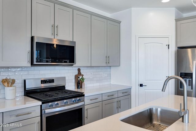 10022 E REVOLUTION Drive, Mesa, AZ 85212