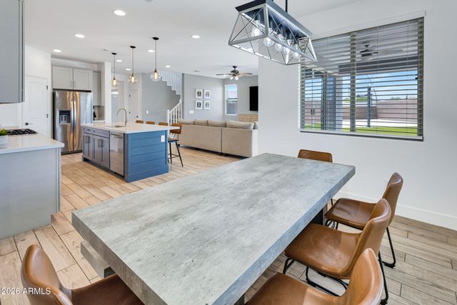 10022 E REVOLUTION Drive, Mesa, AZ 85212