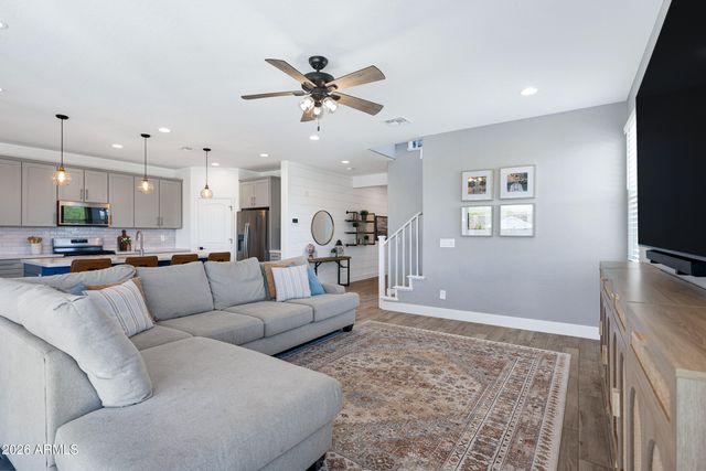 10022 E REVOLUTION Drive, Mesa, AZ 85212