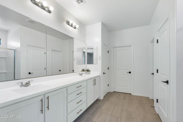 10022 E REVOLUTION Drive, Mesa, AZ 85212