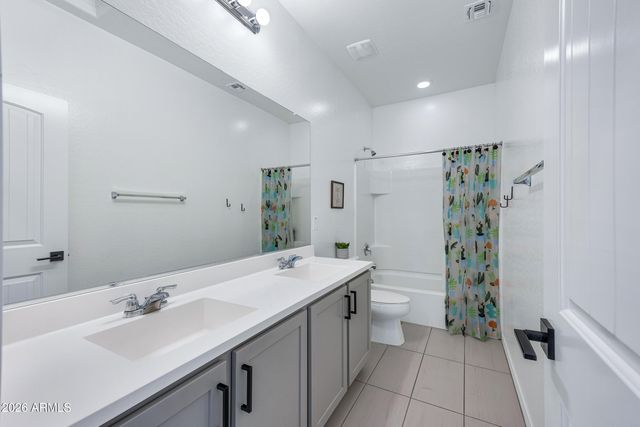 10022 E REVOLUTION Drive, Mesa, AZ 85212