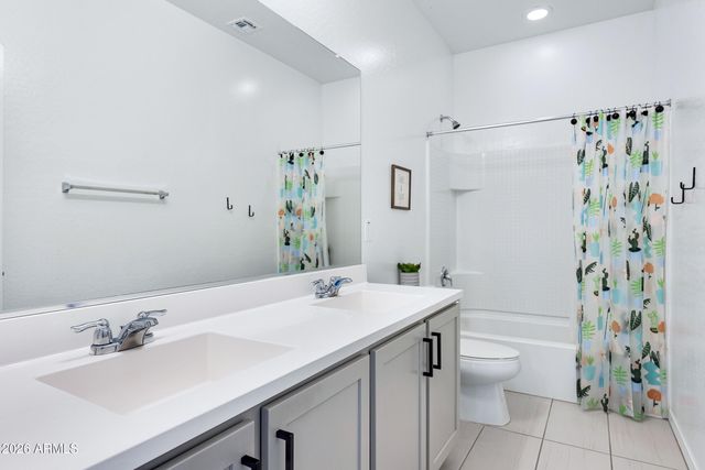10022 E REVOLUTION Drive, Mesa, AZ 85212