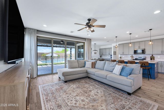 10022 E REVOLUTION Drive, Mesa, AZ 85212