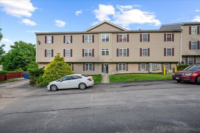 1 Hatfield St 5, Worcester, MA 01604