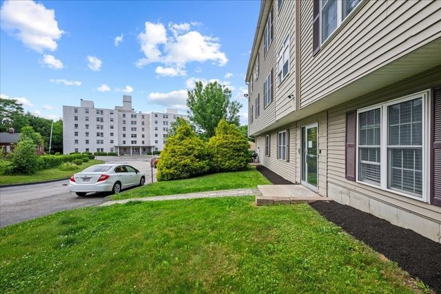 1 Hatfield St 5, Worcester, MA 01604