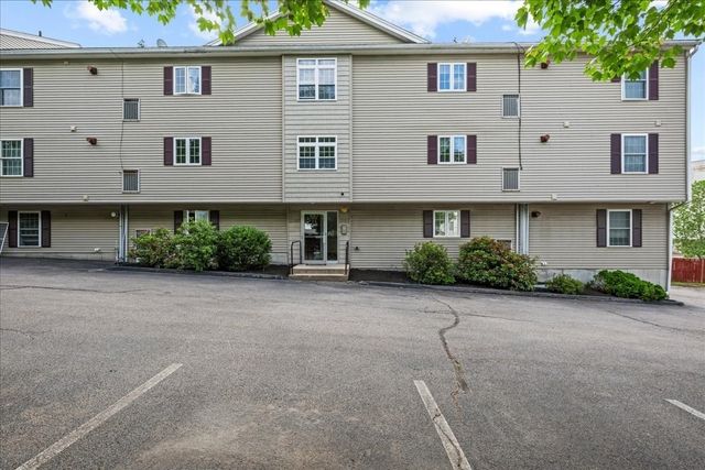 1 Hatfield St 5, Worcester, MA 01604