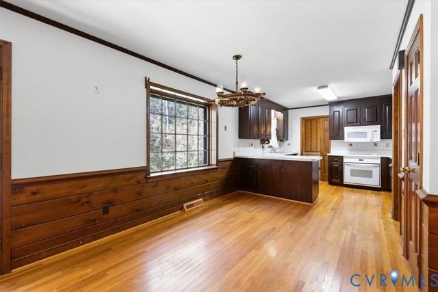 11716 Ivywood Rd, Chester, VA 23831