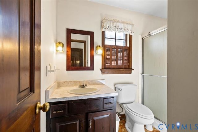 11716 Ivywood Rd, Chester, VA 23831