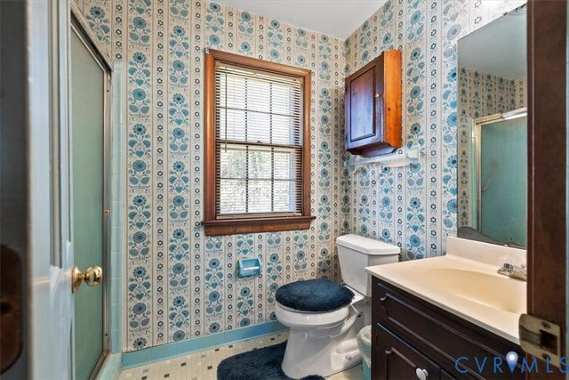 11716 Ivywood Rd, Chester, VA 23831