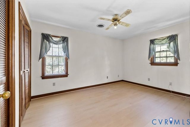 11716 Ivywood Rd, Chester, VA 23831