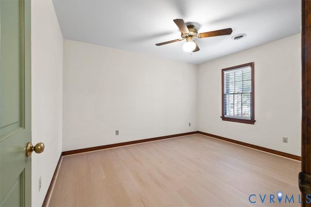 11716 Ivywood Rd, Chester, VA 23831